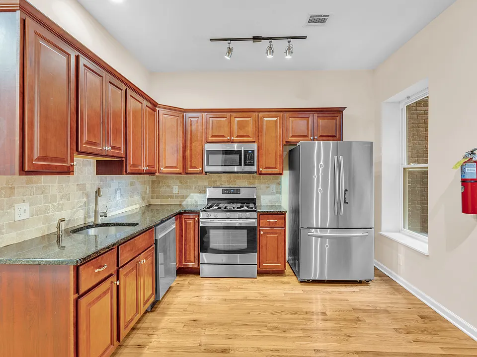 267 Martin Luther King Jr Blvd #2