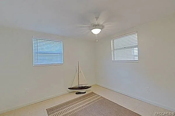 426 Ella Ave — Photo 16