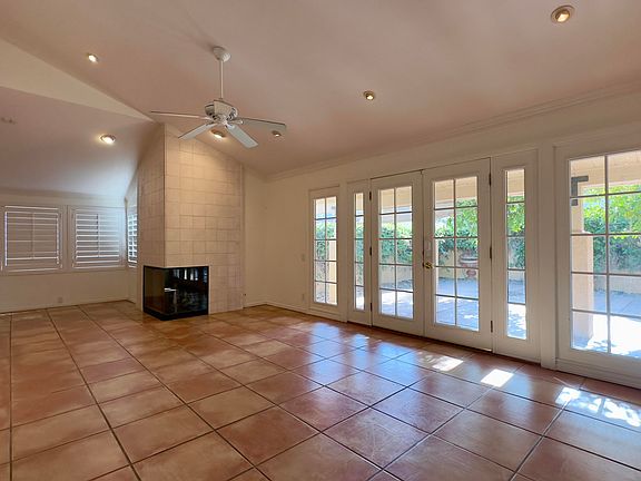 5th image of 40064 Silktree Ct