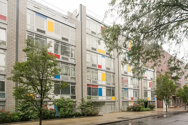 Rented by MNS | media 10