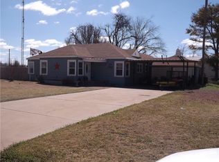 723 E Main St, Tipton, OK 73570