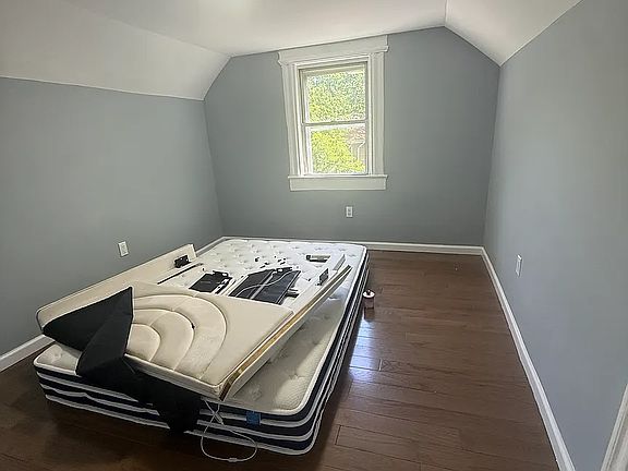 4th image of 75 N Munn Ave #6D