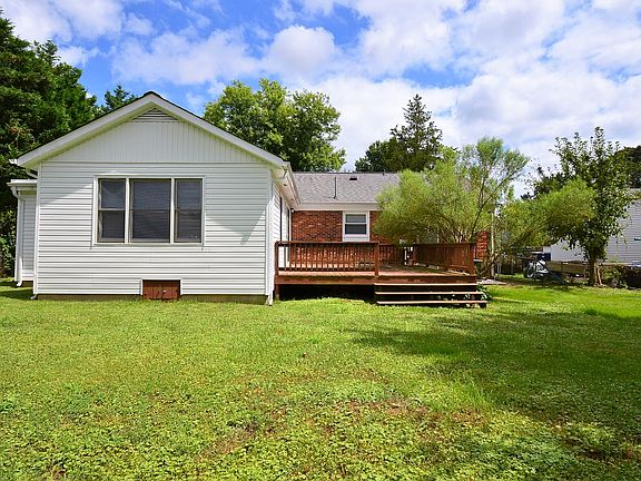 4th image of 791 Selkirk Dr