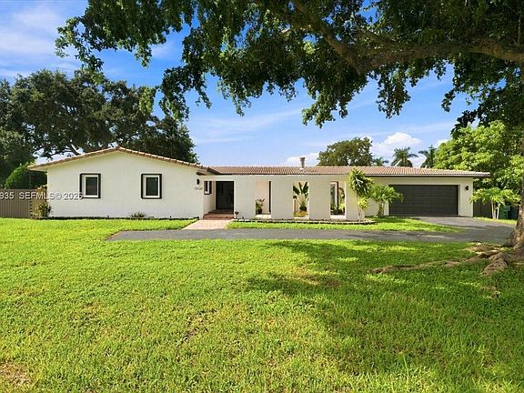 2nd image of 10120 SW 128th St