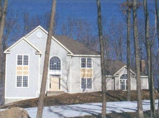 2 Clapboard Ridge Rd, Newtown, CT 06482