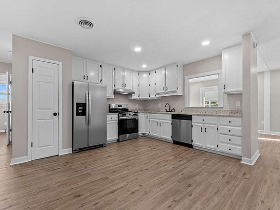 5th image of 195 Hogsed Rd