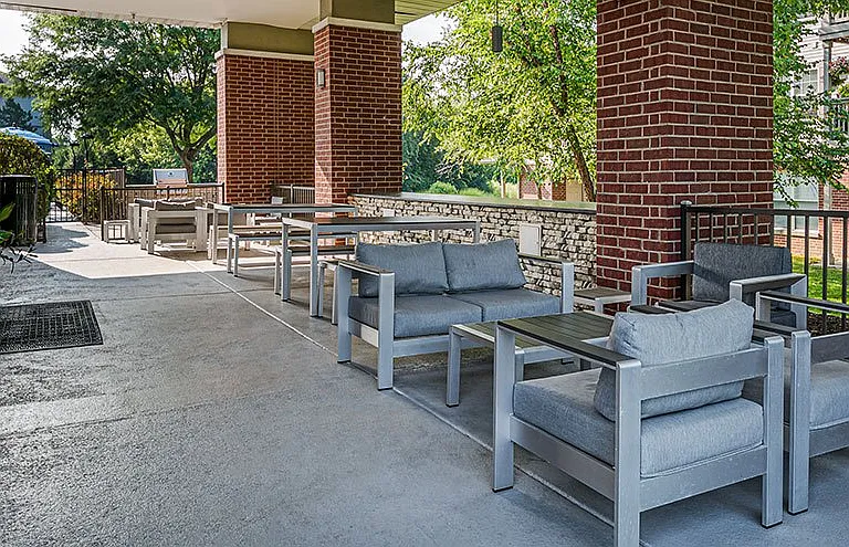 Woodlake Apartments — Photo 21