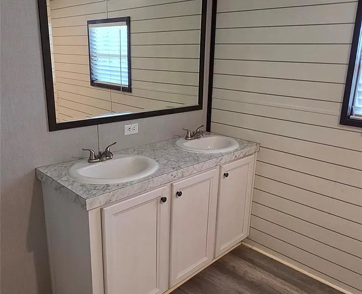 2571 Lee Turner Rd — Photo 16