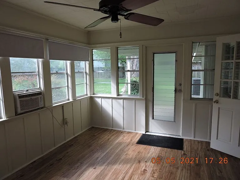 1287 Rodney Dr — Photo 10