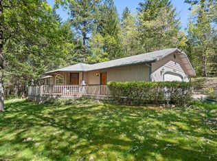 3999 Cloverlawn Dr, Grants Pass, OR