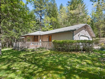 3999 Cloverlawn Dr, Grants Pass, OR, 97527