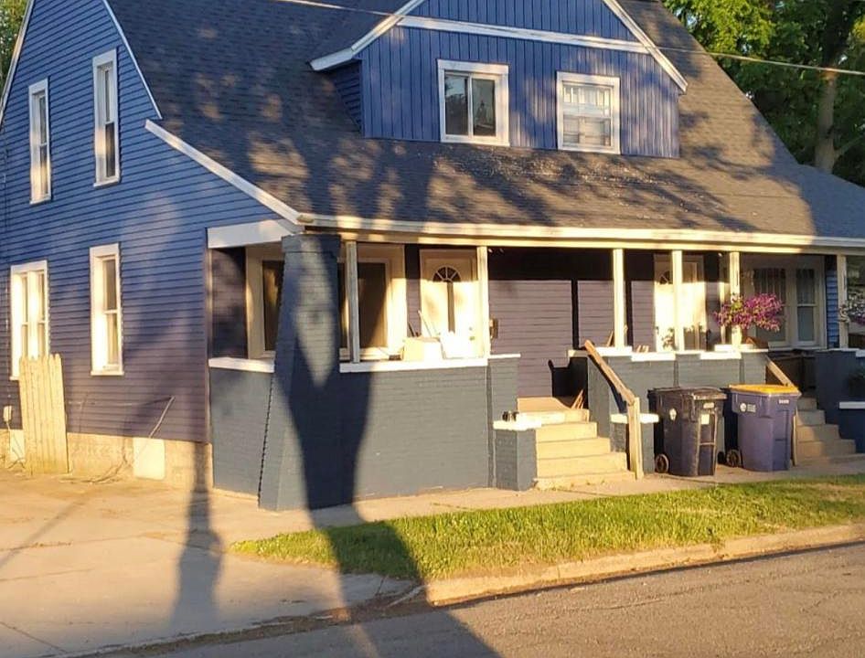 1st image of 16 Gunnison Ave SW