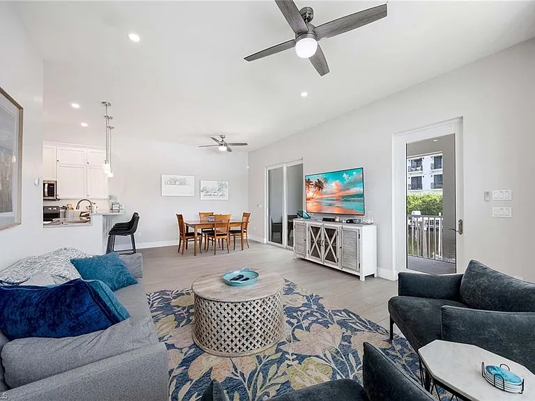 1395 Curlew Ave #4-3 — Photo 4