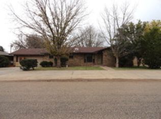 907 2nd St, Farwell, TX 79325