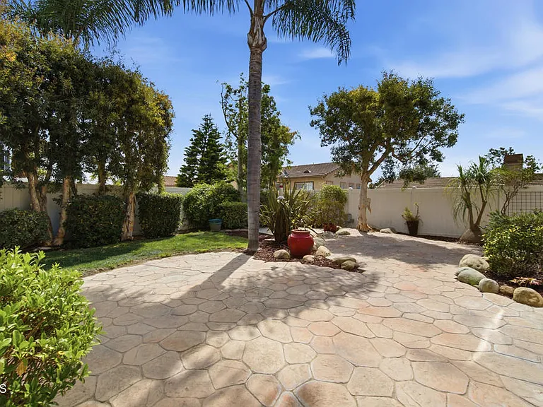 1696 Salt River Ave — Photo 37