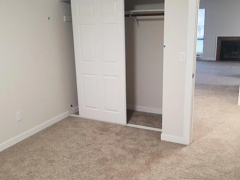 2832 D Pl SE #D — Photo 9
