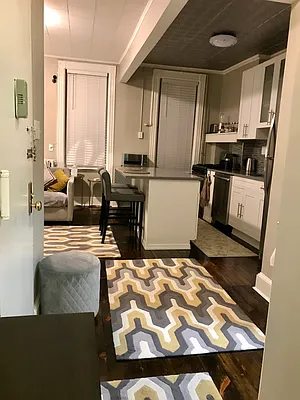 Rented by Bezell Group | media 53