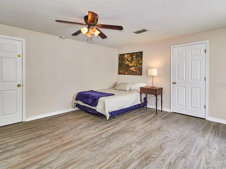 800 E Baker St — Photo 23
