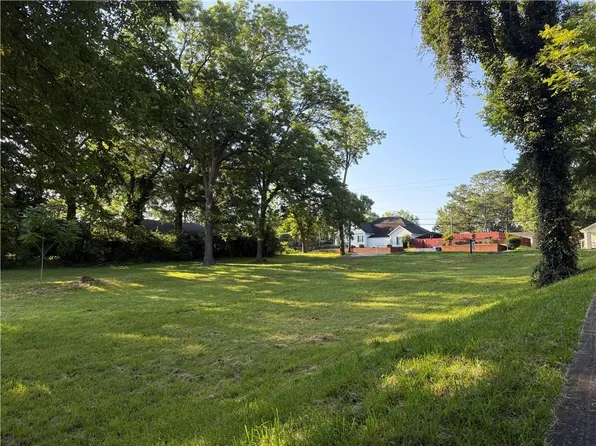 175 Polk Ave, Dallas, GA 30132