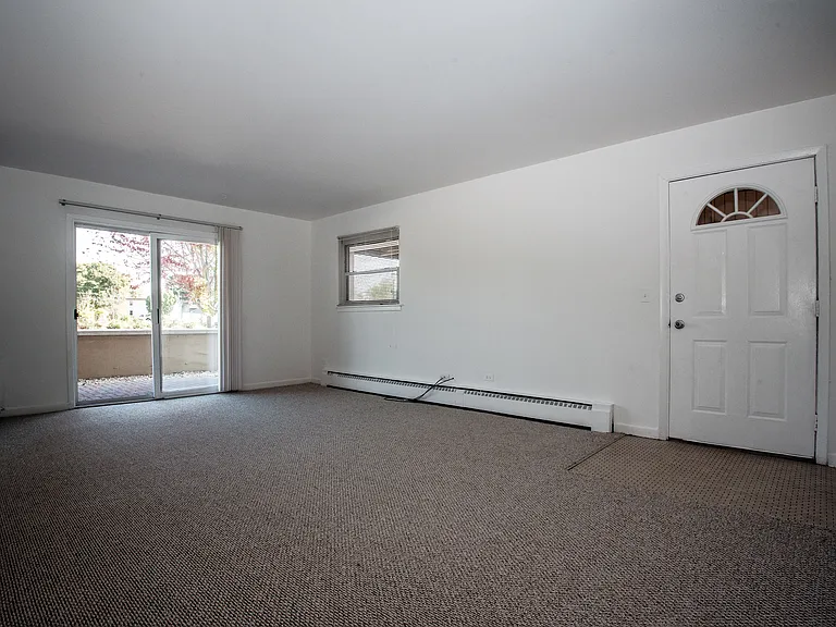 RiverWalk Apartments — Photo 20
