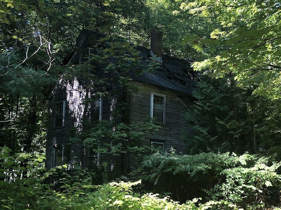 2nd image of 18 Breakneck Rd