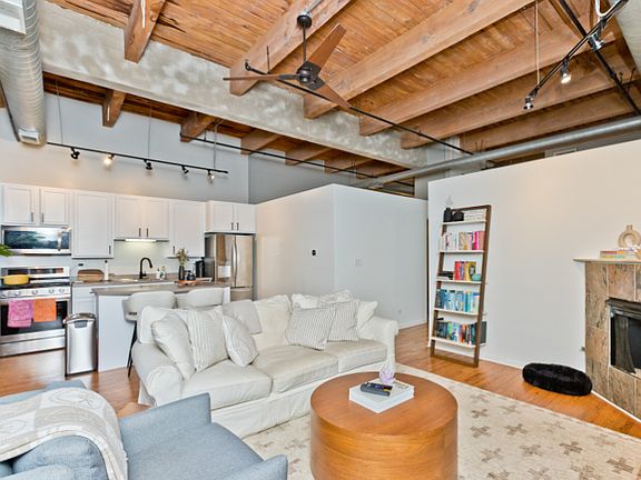 5th image of 215 N Aberdeen St Unit 403B