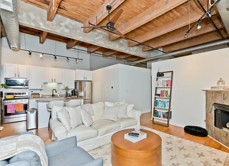 215 N Aberdeen St #403B — Photo 5