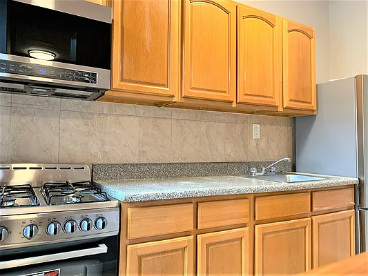 Rented by REAL New York | media 15