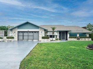 472 E Shade Dr, Venice, FL 34293