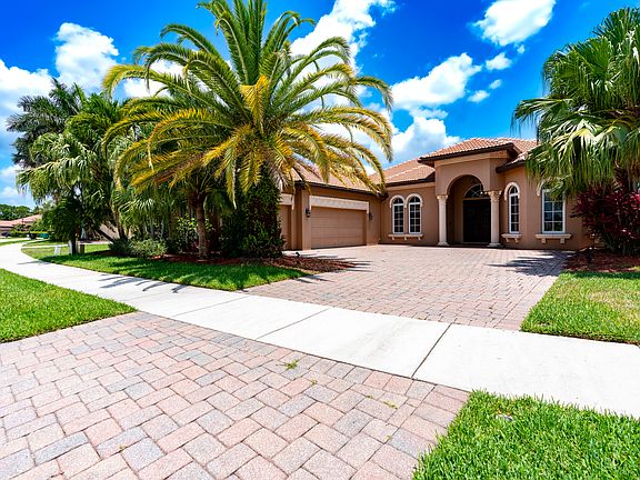 5th image of 888 SW Grand Reserves Boulevard
