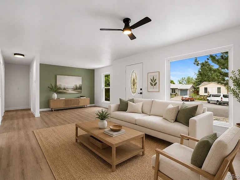 15974 E Baltic Pl — Photo 4