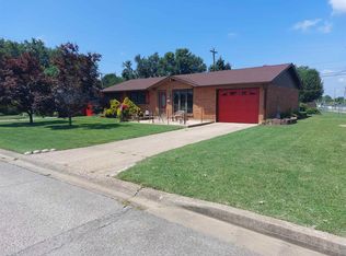 3306 E Surrey Dr, Owensboro, KY 42301