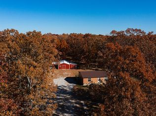 1910 Red Oak Rd, Mansfield, MO 65704