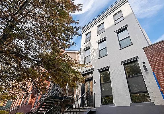 2nd image of 27 Jefferson Ave #Res2