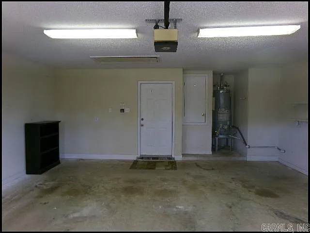 1024 Colonial Dr — Photo 10
