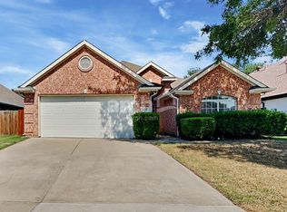 6217 Reddenson Dr, Fort Worth, TX 76132