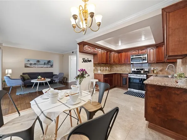 30 Candlewood Way, Buena Park, CA 90621