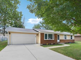 2253 Winchester Dr, Beloit, WI 53511