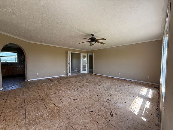 2nd image of 364 Hartzog Rd