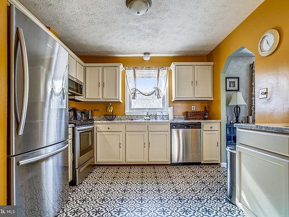 2nd image of 2142 Marbella Dr