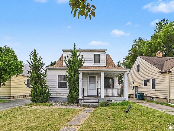 2nd image of 1805 W Saginaw St