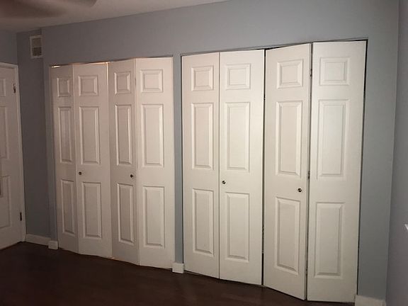 4th image of 515 W Wrightwood Ave APT 105