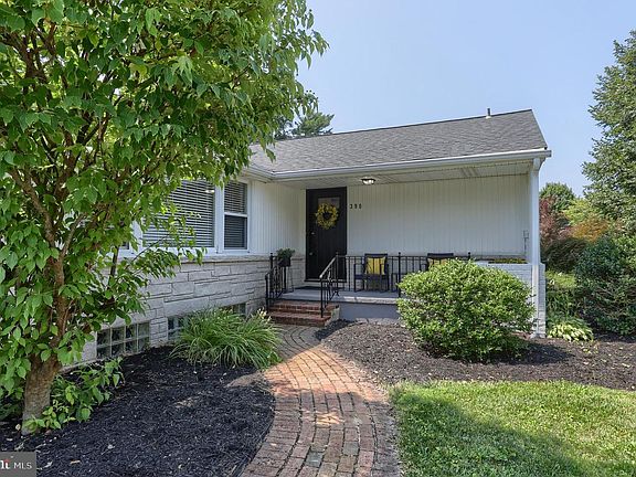 4th image of 390 Greendale Rd