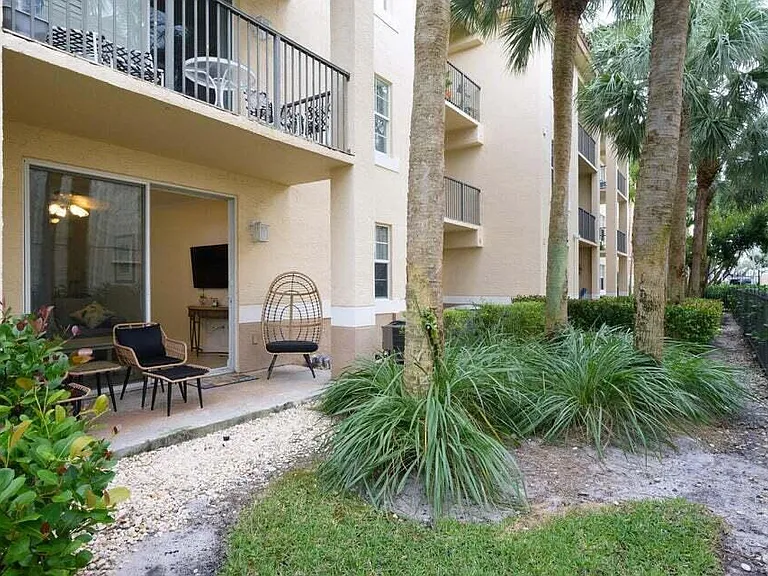 1805 N Flagler Dr #107 — Photo 25
