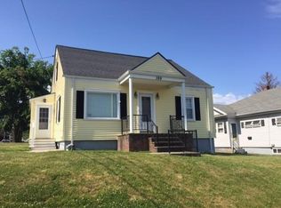 389 Mount Hope Ave, Fall River, MA 02724