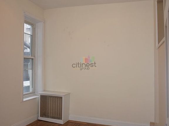 2nd image of 200 Sackett St APT 2F