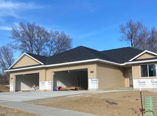 3410 Lafayette Dr, Sioux City, IA 51104