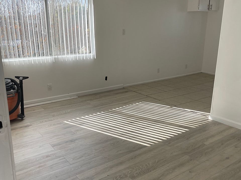 1st image of 1835 20th St #4