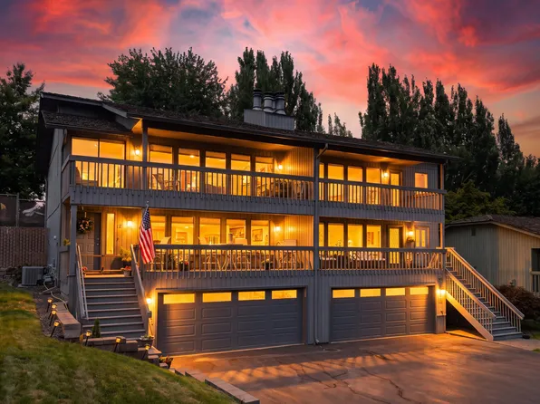 21 Burning Tree Dr, Yakima, WA 98902