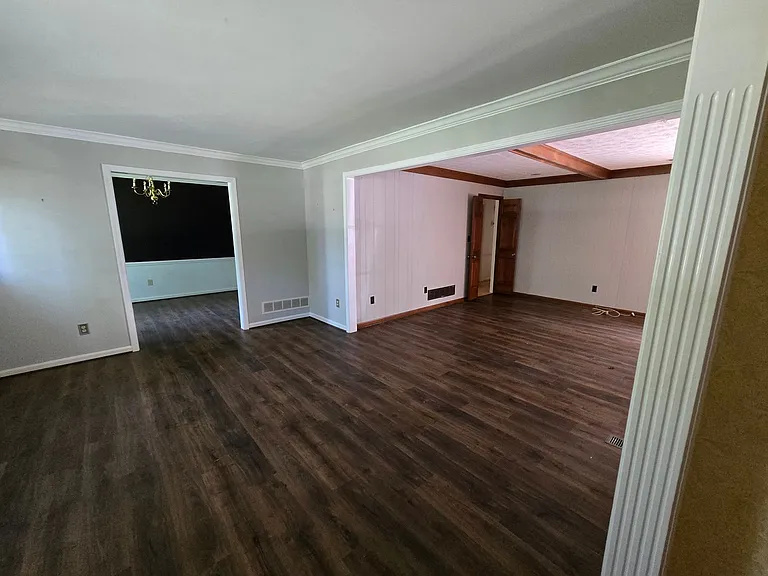 3114 Goose Creek Rd — Photo 3
